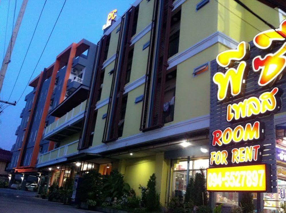 Pc Place Pattaya Eksteriør billede