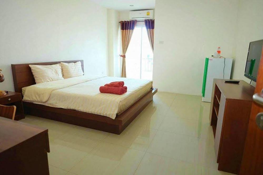 Pc Place Pattaya Eksteriør billede